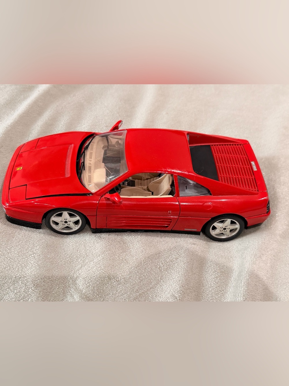 FERRARI 348 Tb Red 1:24 burago RARE